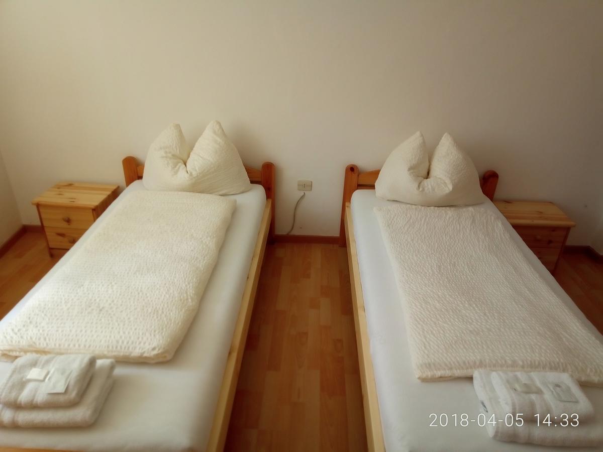 Gasthof Mondschein Hotell Merano Exteriör bild