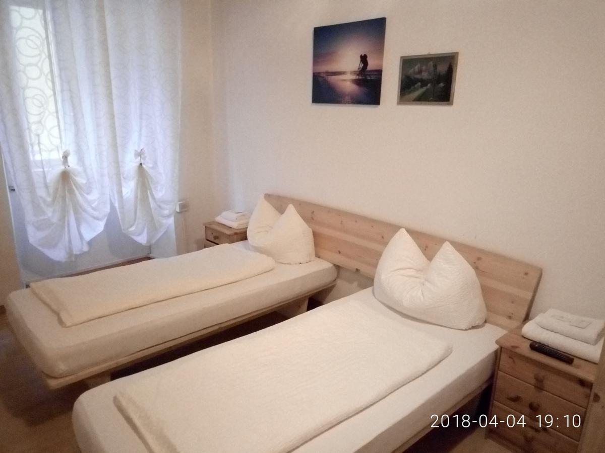 Gasthof Mondschein Hotell Merano Exteriör bild