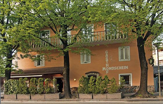 Gasthof Mondschein Hotell Merano Exteriör bild