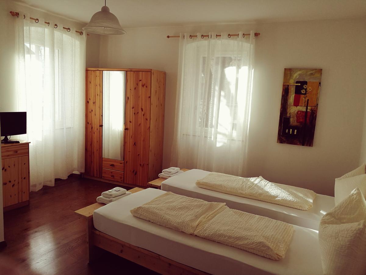 Gasthof Mondschein Hotell Merano Exteriör bild