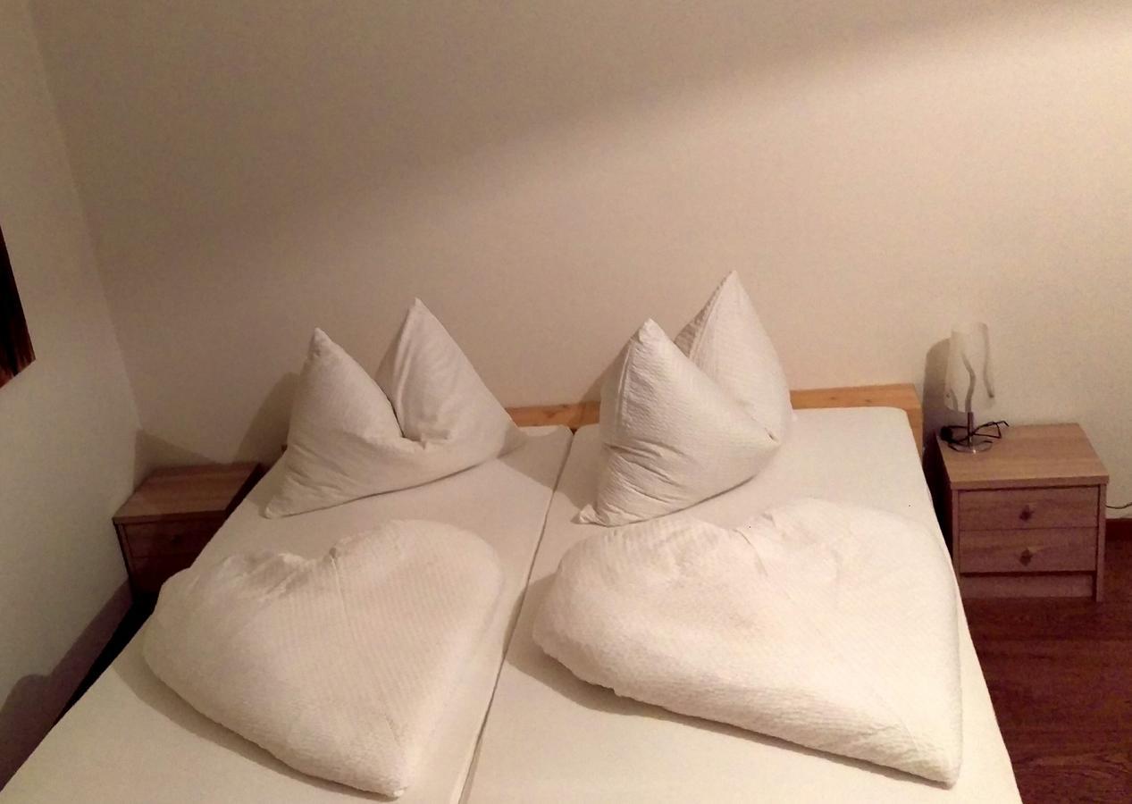 Gasthof Mondschein Hotell Merano Exteriör bild