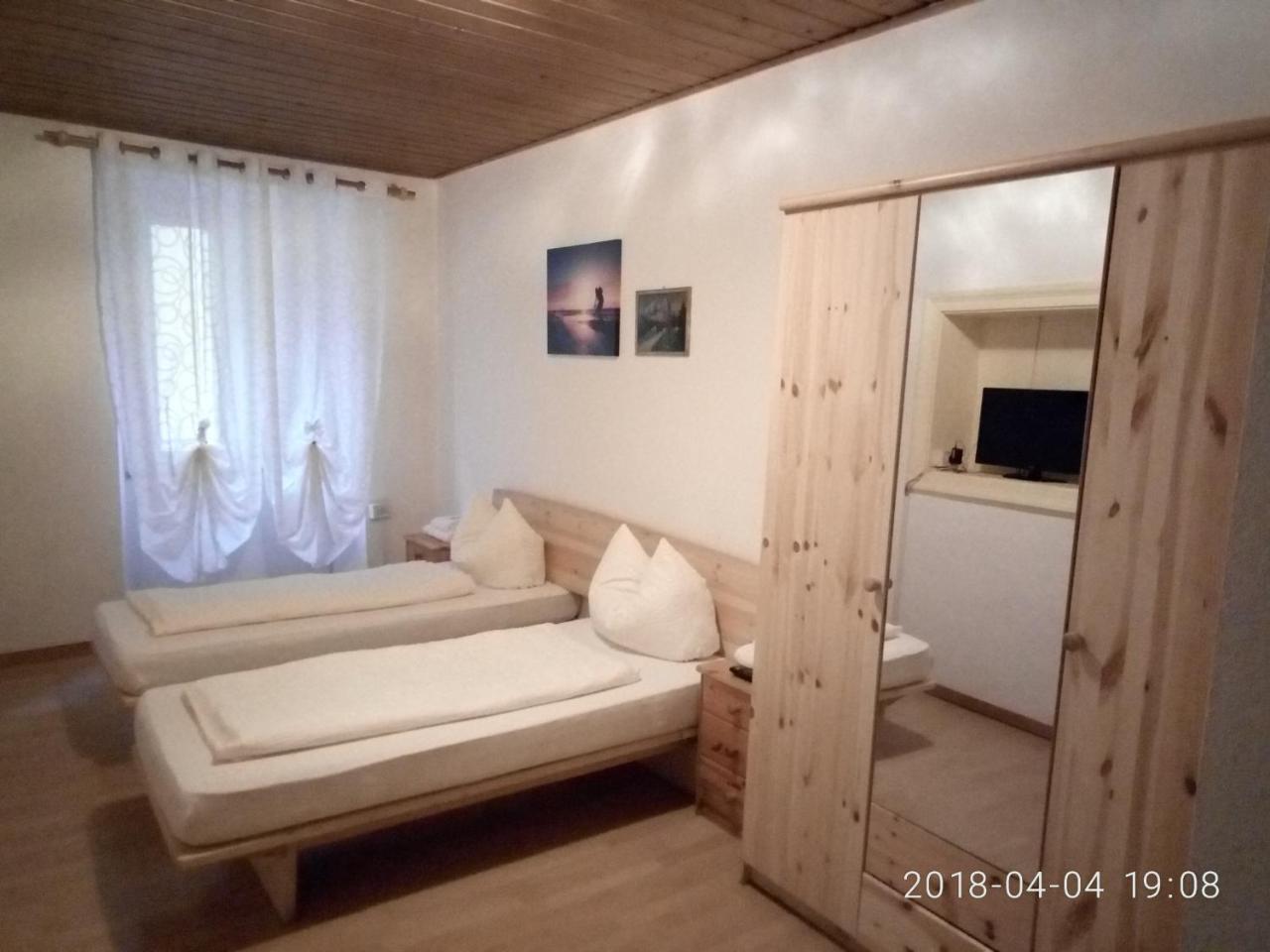 Gasthof Mondschein Hotell Merano Exteriör bild